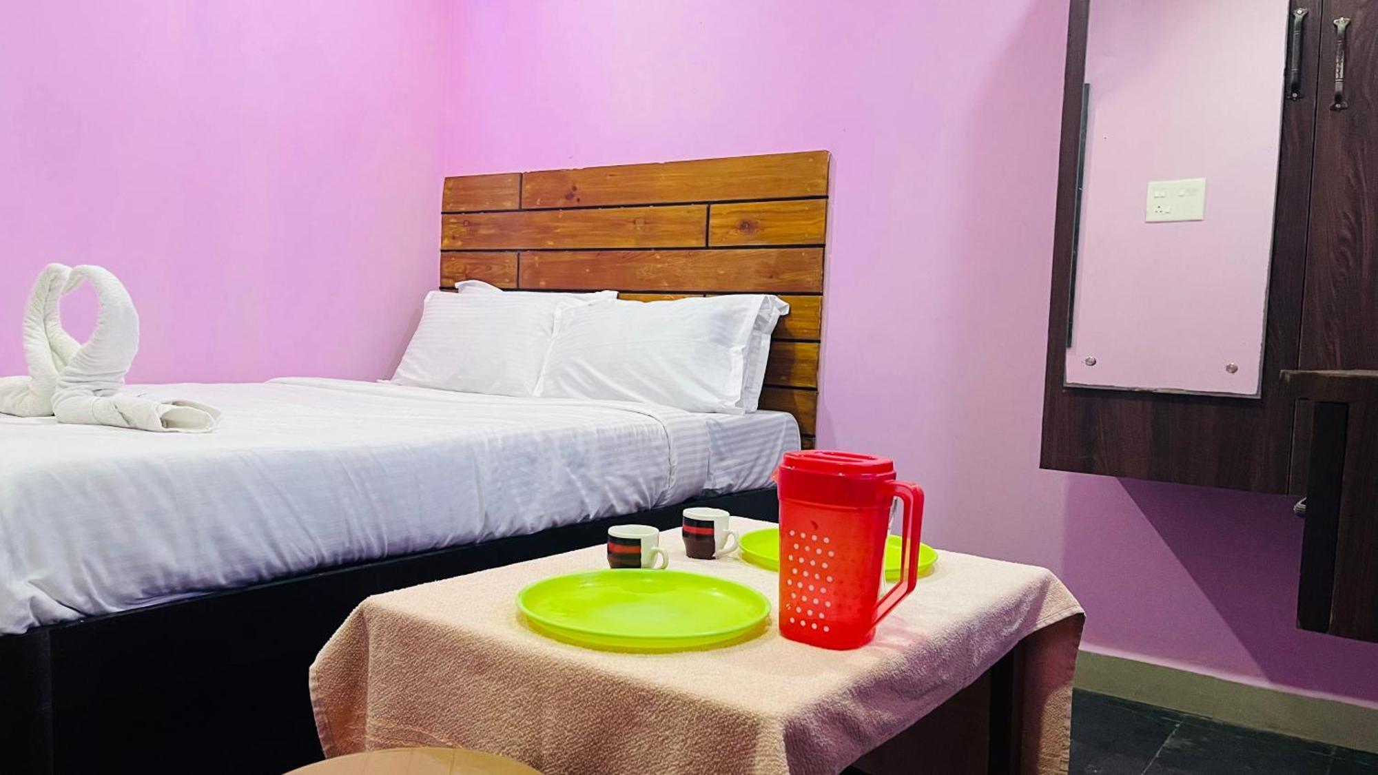 Skyway Rooms Пондичерри Экстерьер фото